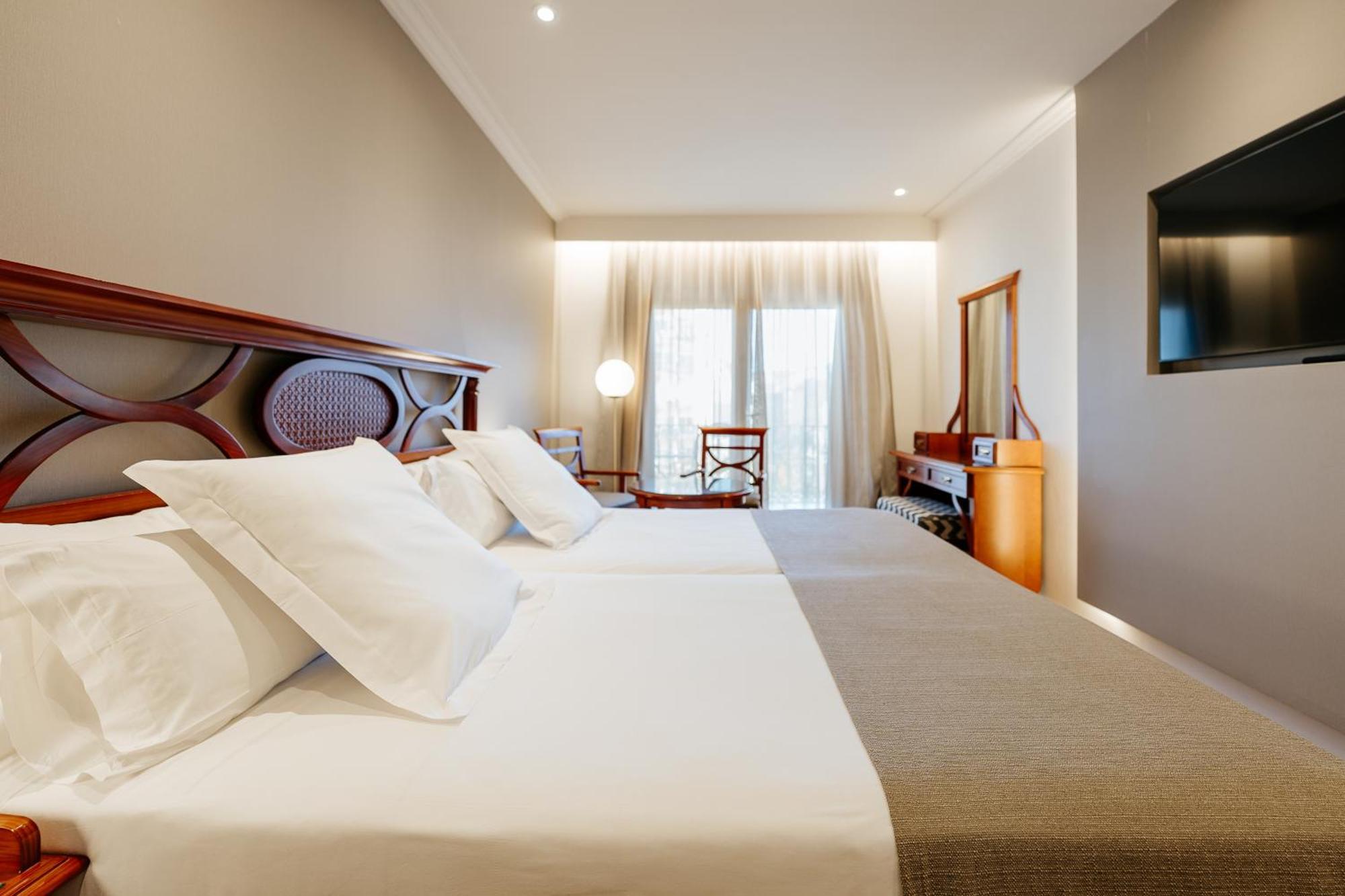 Hotel Reveron Plaza Los Cristianos  Zewnętrze zdjęcie