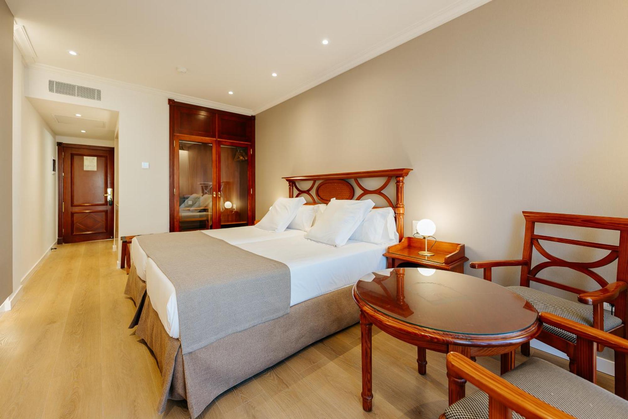 Hotel Reveron Plaza Los Cristianos  Zewnętrze zdjęcie
