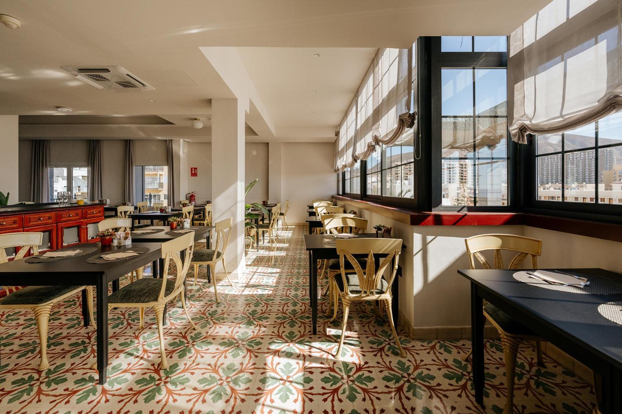 Hotel Reveron Plaza Los Cristianos  Zewnętrze zdjęcie